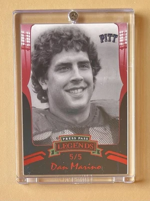 Tarjeta roja Press Pass Legends 2006 - Pitt - Dan Marino # 5/5 Foto 1 de 3