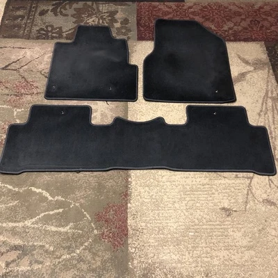 Alfombrillas negras Honda Pilot 2009-2015 OEM primera y segunda fila muy limpias Foto 1 de 4