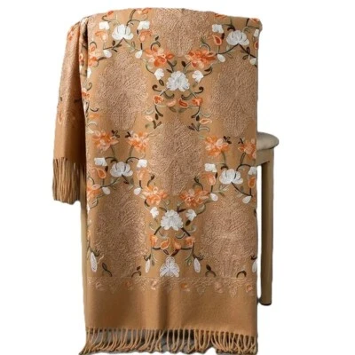 女士花卉刺绣羊绒披肩/披肩骆驼 - 78.7"X27.5" — 第 1/3 张图片