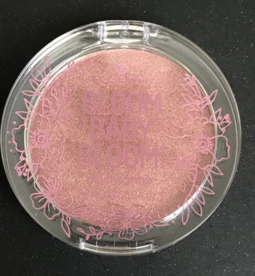 essence LE "BLOOM BABY, BLOOM!" Blushlighter 01 I Lilac You - Bild 1 von 3