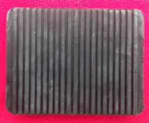 Triumph 2000 2500 2.5 auto automatic Brake Pedal Rubber Pad new - Picture 1 of 1