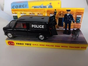 Corgi 448 Restored Police Mini Van with a free repro box & plinth - Picture 1 of 8