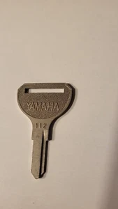 YAMAHA KEY BLANK # 112 90890-55902 VINTAGE NOS - Bild 1 von 2