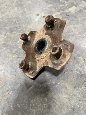 suzuki ozark 250 Right Rear Hub 2002 - Image 1 of 4