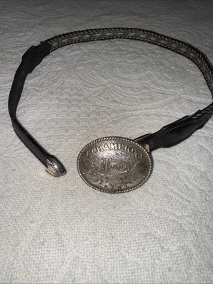 Cinturón tejido de nailon de cuero negro grano superior Justin Boys CHAMPION hecho en EE. UU. talla 28 Foto 1 de 4