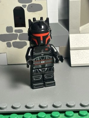 LEGO Star Wars SW1342 Moff Gideon Minifigure From Set 75386 - Image 1 of 3