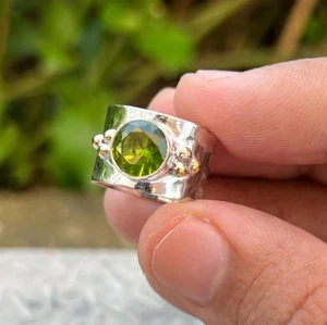 Anillo martillado de plata esterlina 925, peridoto hecho a mano joyería, grueso todo s - Imagen 1 de 9