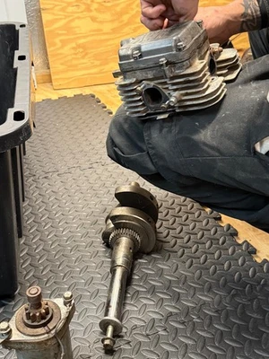 Kawasaki 4 post Starter Solenoid Switch (27010-7007) - Image 1 of 4