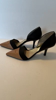 Bomba Michael Kors Wendy Sun/Tan/Black D'orsay - talla 8 Foto 1 de 4