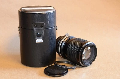 Nikon Zoom-Nikkor 35-105 manual focus lens, excellent condition - Image 1 of 4