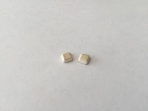 Cache en caoutchouc x2 pièce détachée nintendo ds lite USG-001 - Imagen 1 de 2