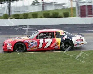 DARRELL WALTRIP #17 TIDE RACING ON TRACK AT MARTINSVILLE 8X10 GLOSSY PHOTO #60g - Picture 1 of 1