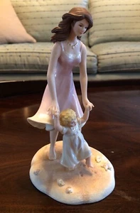 LENOX Sandra Kuck Passeggiata Mare Figura Madre e Bambino - Foto 1 di 12