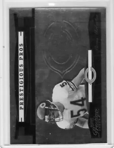 2005 Playoff Prestige "Prestigious Heroes" Brian Urlacher 48/50 - Picture 1 of 2