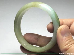 Bracelet jadéite riche en forme de D 3 couleurs/vert/jaune peau 54-54,5 mm - Photo 1 sur 12