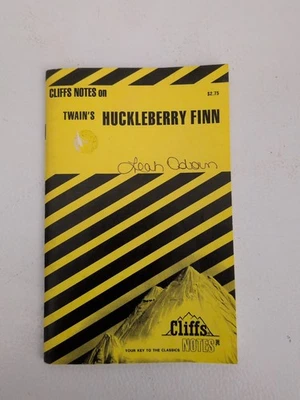 Vintage 1971 Cliff Notes Book Twains Huckleberry Finn  Study Guide Paperback - Image 1 of 3