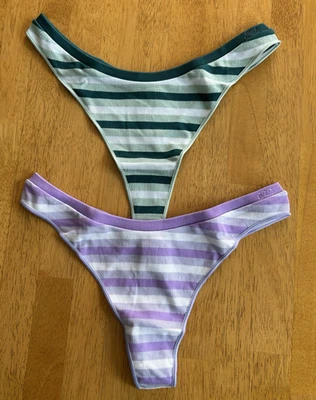 Victoria's Secret "ROSA" 2 Pares Tanga Rayas Púrpura y Verde Talla M Foto 1 de 4