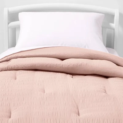 Edredón para niños pequeños Seersucker rosa - Pillowfort: microfibra Foto 1 de 3