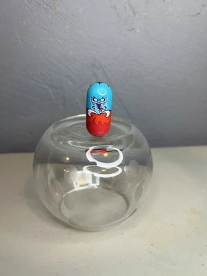 Blood Thirsty Bean #33 2003 Vintage Mighty Beanz Moose Enterprise - Image 1 of 3