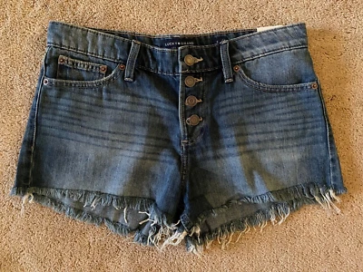 Pantalones cortos de mezclilla para mujer Lucky Brand The Cut Off Button Fly talla 6/28 $69,50 nuevos con etiquetas Foto 1 de 4