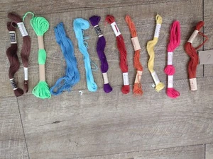 Stickgarn  NEU - 11 x  eine Farbpalette 6 -gemischtes Sortiment - Bild 1 von 1