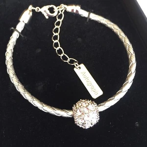 Joyería de pulsera autógrafo hecha con cristales de Swarovski - Imagen 1 de 4