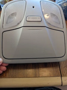 New in Box Overhead Console assy Dome Light Lamp Gray Hyundai Kia - Picture 1 of 5