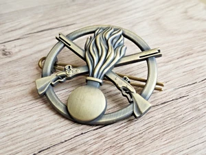 Metallic Barett Abzeichen der mechanisierten Infanterie (Ukraine) - Pin Schild Armee - Bild 1 von 3