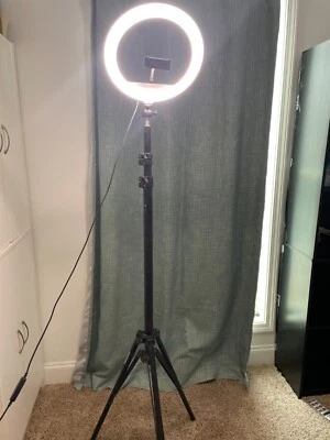 Soporte de luz + luz LED con soporte para teléfono. LS-2 Deluxe soporte de luz código 6799 Foto 1 de 2