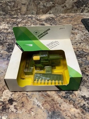 John Deere Titan Combine 1/80 nuevo en paquete techo amarillo Foto 1 de 2