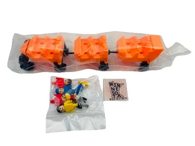 Knex NEW Screamin Serpent Roller Coaster Cars w/People (No Decals) K'nex  Parts - Image 1 of 4