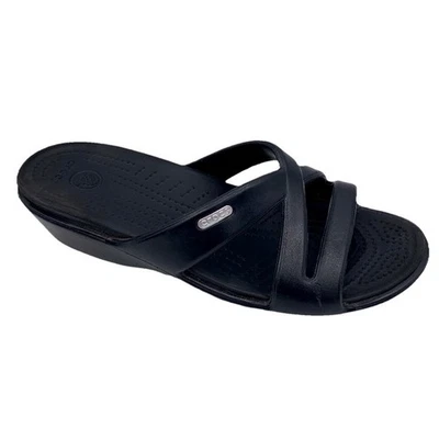 Босоножки-шлепанцы Crocs Patricia II черные на танкетке комфортные с ремешками женские 8 водонепроницаемые - Изображение 1 из 4