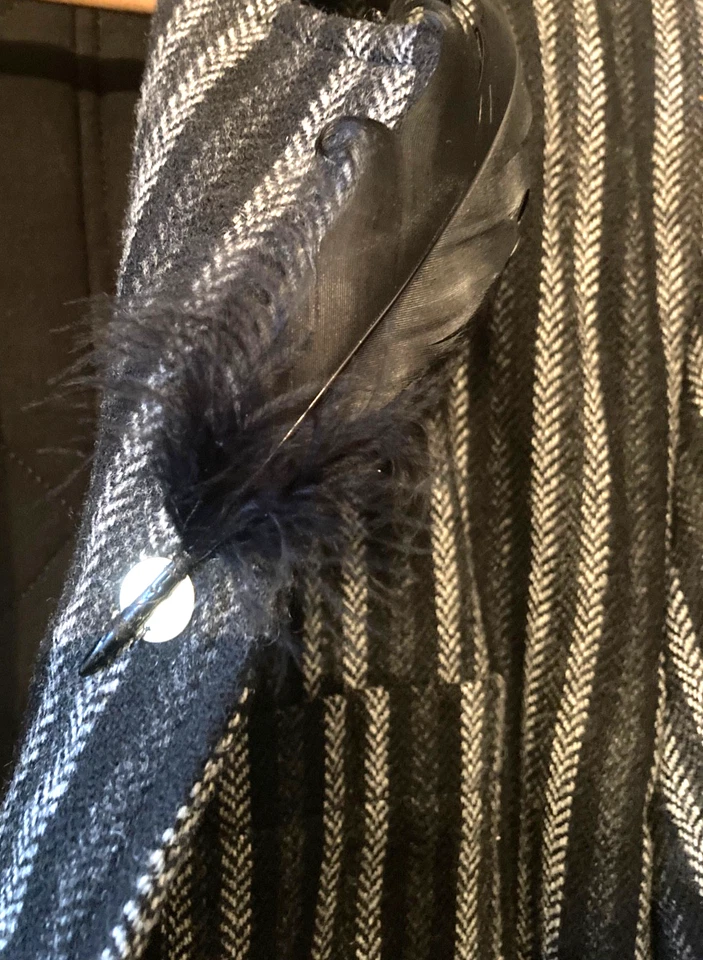 Ann Demeulemeester Black Feather pin with box - Image 1 of 4