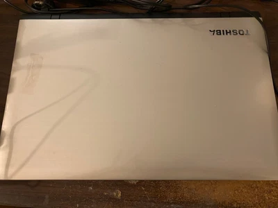 Toshiba Satellite L75-C7250 17.3" Core i3 6GB RAM 500GB HDD Win 10 *FOR PARTS* - Image 1 of 4