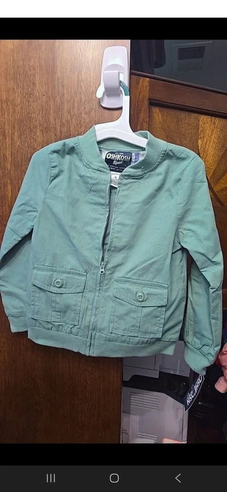 New oshkosh jacket from target size 4t item 229 - Image 1 of 1