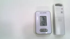 ✅ Acurite~Wireless~Weather Thermometer~Indoor/Outdoor~With Humidity~Working - Picture 1 of 13