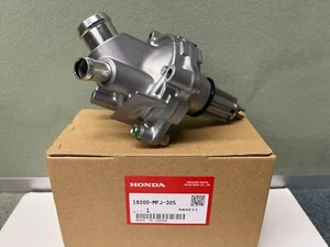 HONDA 19200-MFJ-305 CB600F HORNET600 07-13 PC41 WATER PUMP ASSY. GENUINE OEM new - Picture 1 of 2