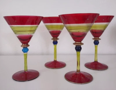 Copos Martini listrados 4 Pier 1 estrela dourada vermelho verde azul pintados à mão - Imagem 1 de 4
