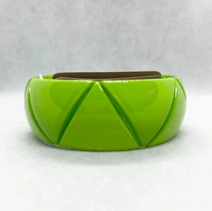 Bright Spring Solid Color Acrylic Triangle Bangle Cuff Bracelet - Picture 1 of 14