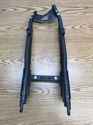 YAMAHA FZ09 MT09 2017-2020, CUADRO TRASERO # BS2-21190-00-00 Foto 1 de 4