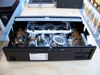 HITACHI VT-MX930EVPS PAL_NTSC - Immagine 1 di 4