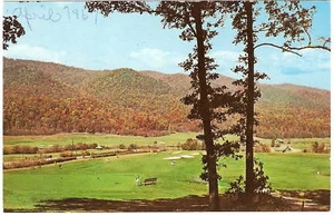 1967 campo de golf 11o verde cascadas inferiores Hot Springs Virginia postal de colección - Imagen 1 de 2