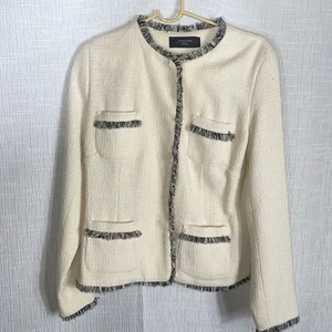 Weekend MaxMara light cream colored jacket with two tone trim .size 8. - Picture 1 of 10