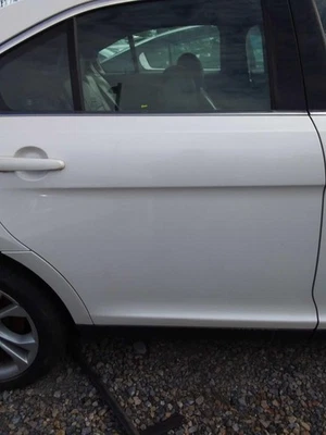 Used Rear Right Door Assembly Rear Side fits: 2013 Ford Taurus electric tinted R Foto 1 de 4