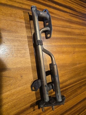 Toyota Pickup 4Runner 22R 1985-1995 colector de escape tubo EGR P8765b232 Foto 1 de 4