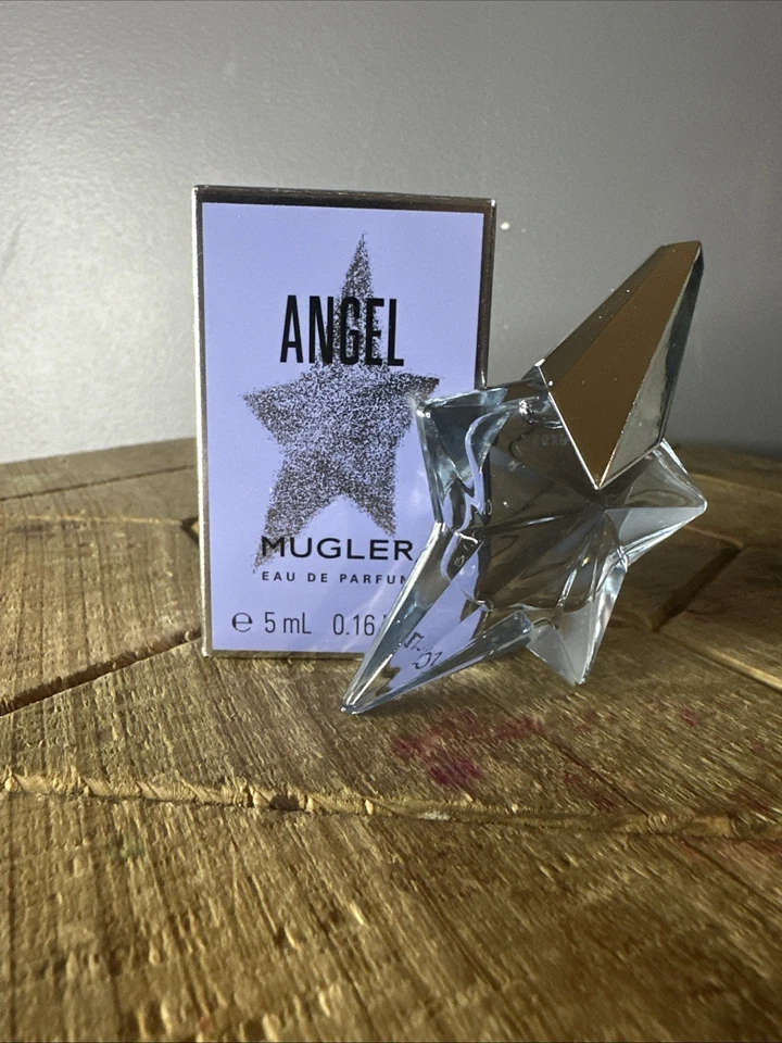 Angel Mugler Flat Star 0,17 oz / 5 ml Eau de Parfum Mini DESCONTINUADO Foto 1 de 1