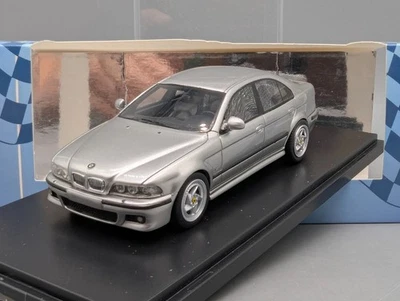 Modellautos 1:43 Neo Scale Models BMW M5 E39 Silber mit OVP - Bild 1 von 4