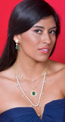 Conjunto de Collar y Pendientes Esmeralda Colombiana Certificado GIA Exclusivo de Ivanka Trump Foto 1 de 4