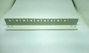 Middle Thread Guide (9 needle), Tajima #CX0672100900 - Picture 1 of 3