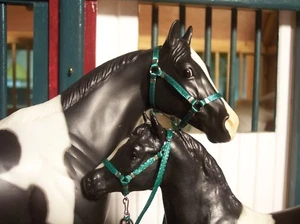 Jaapi SPRUCE GREEN Mare/Foal halter set w/leads - fits Breyer traditional model - Picture 1 of 1